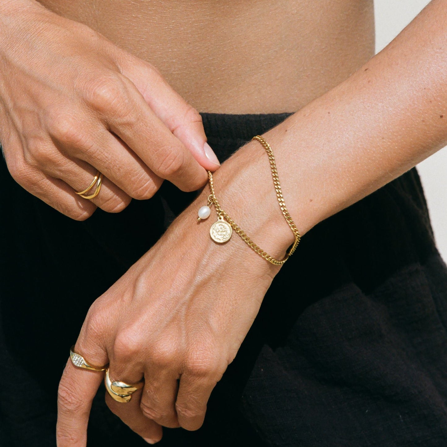 Señora Pulsera